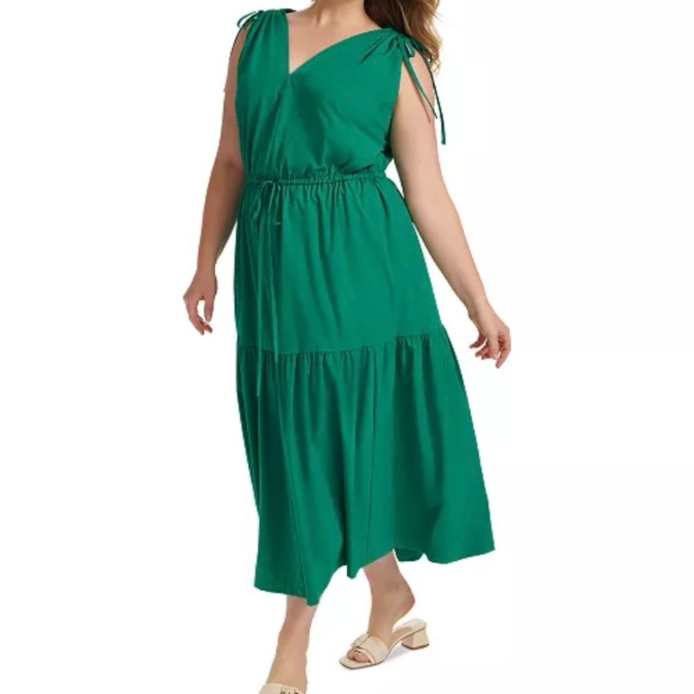 Calvin Klein Plus Size V-Neck Sleeveless Tiered Midi Dress Size 22